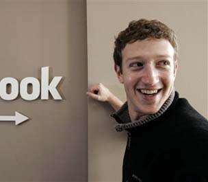 Facebook: ámalo, ódialo; va arriba y adelante