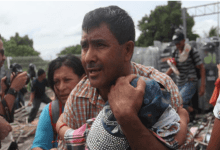 Reprimen a hondureños en la frontera mexicana