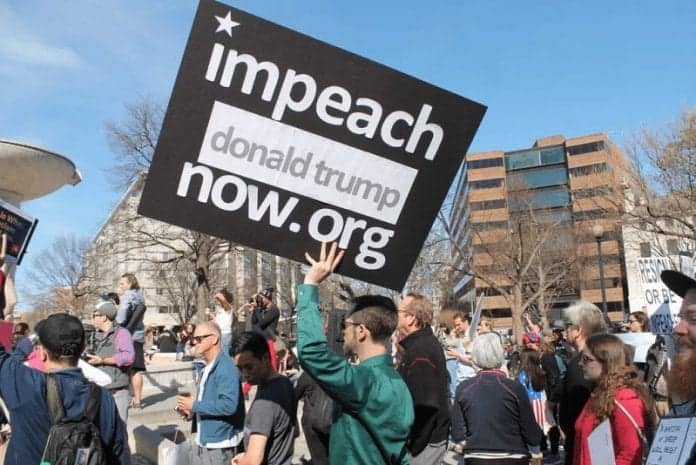 “impeachment” y registrar votantes