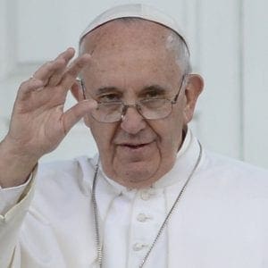 Papa francisco se solidariza con los miles de refugiados que mueren en el mediterráneo